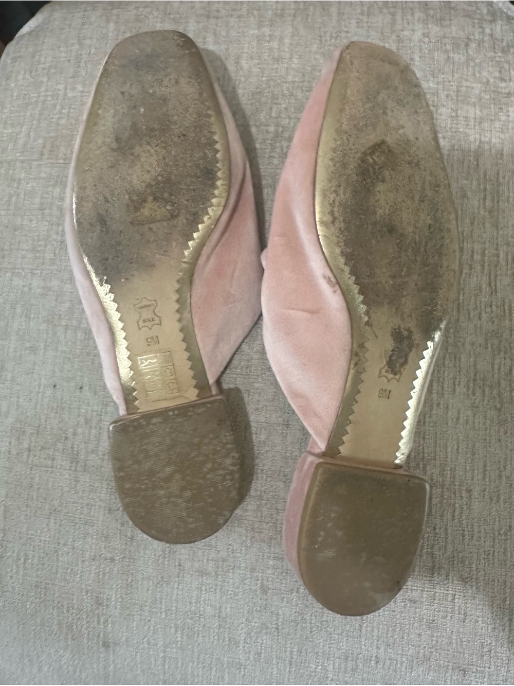 Tory Burch Charlotta soft pink velvet mules, flat, SZ 9 - Picture 5 of 5